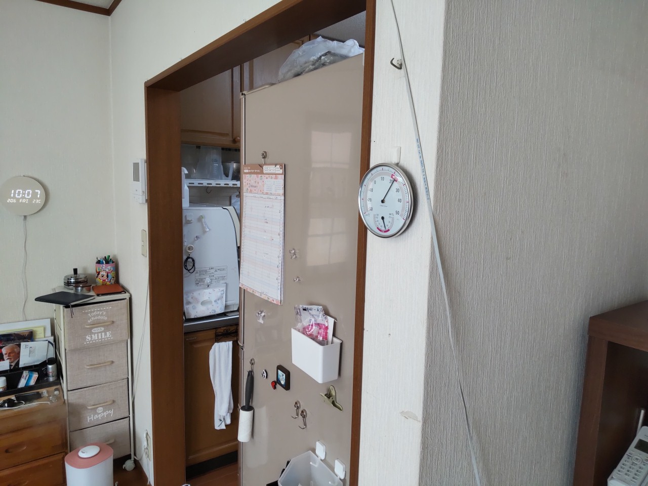 LAN配線の目隠し